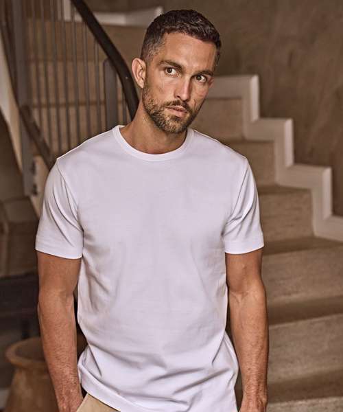 Interlock tee (520)